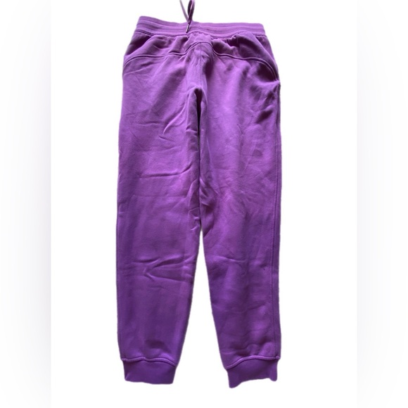 Lululemon Scuba High-Rise Jogger
Moonlit Magenta 8 - Picture 12 of 14